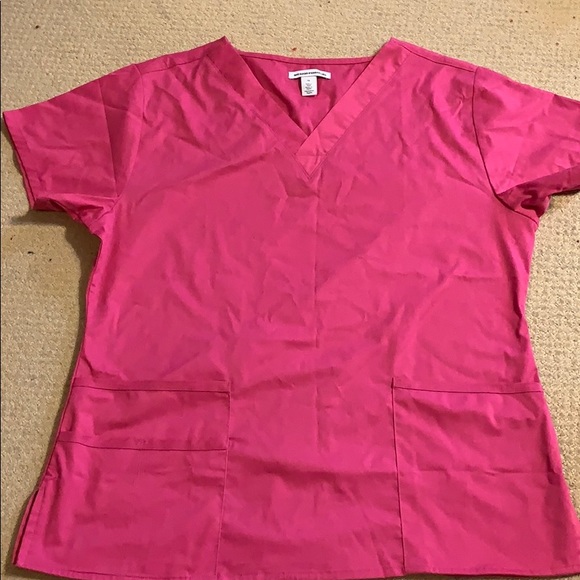 Pink Quick-Dry Scrub Top - Picture 2 of 5
